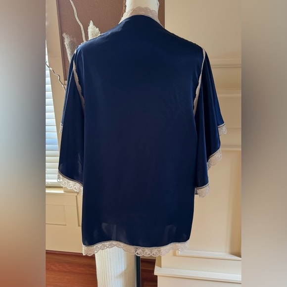 Vintage Delicates Lingerie Women - Picture 2 of 10